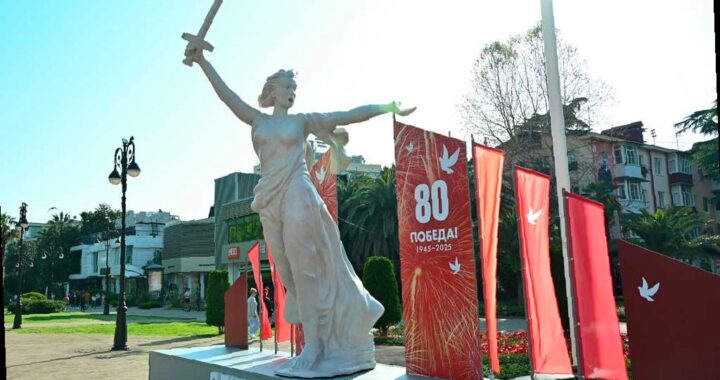 В Сочи предлагают оставить на улицах арт-объекты, посвященные Дню Победы