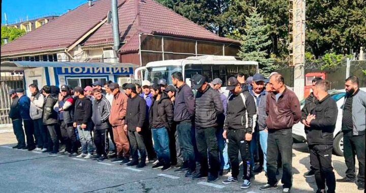 Рейды по мигрантам проходят в Сочи