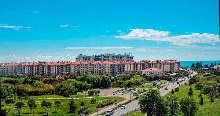 На улицах Сириуса изменят движение и остановку