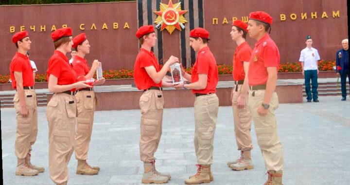 В Сочи передали Огонь Памяти