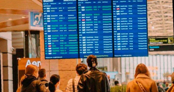 Задержки рейсов в аэропорту Сочи из-за метеоусловий и закрытия воздушного пространства