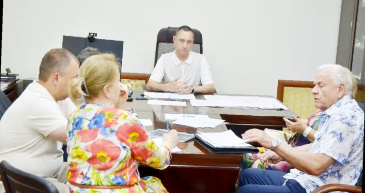 «Виктор Тепляков провел встречу с жителями Центрального района»
