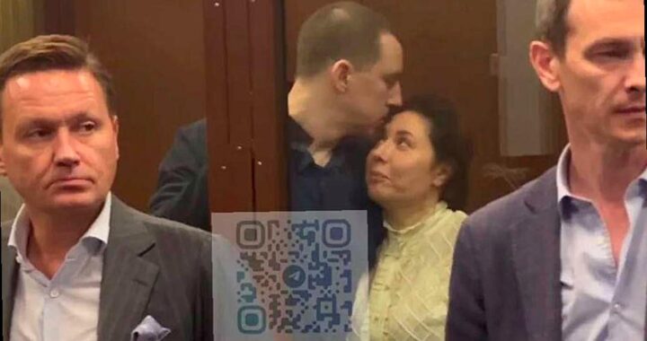 Суд решил продлить арест бывшему мэру Сочи и его супруге
