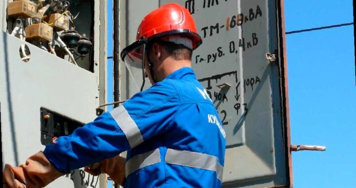 В селе Якорная щель в Сочи отключили свет из-за непогоды