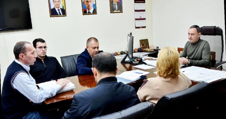 «Виктор Тепляков провел встречу с жителями Центрального района Сочи»