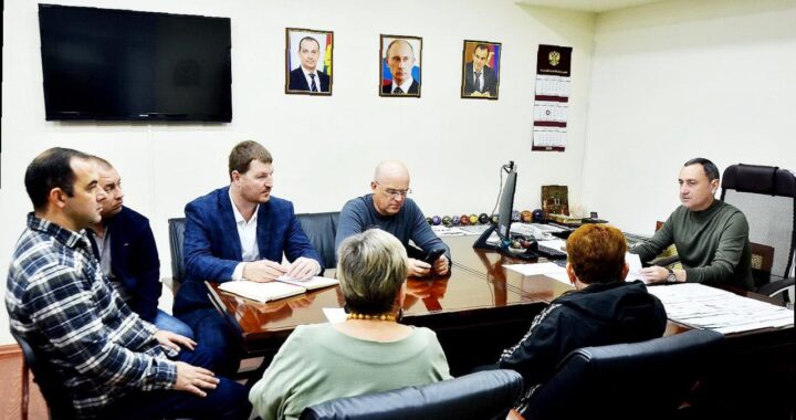 «Виктор Тепляков обсудил проблемы благоустройства в микрорайоне «Завокзальный»»