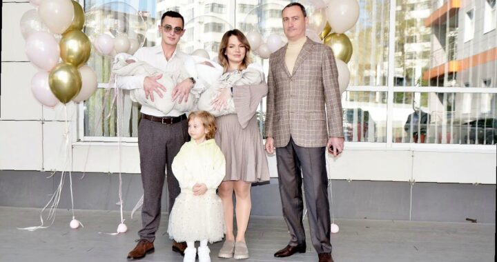 «Виктор Тепляков поздравил сочинскую семью с рождением тройни»