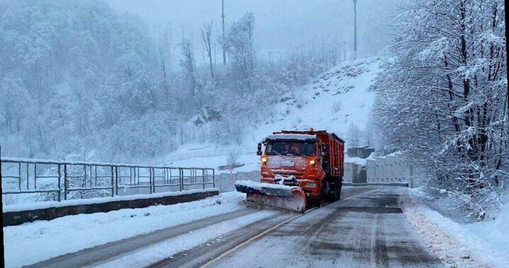 В Сочи ожидаются штормы и снегопады на новогодние праздники
