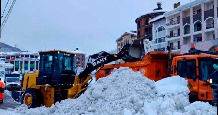 70 тысяч кубометров снега убрали с дорог в Сочи за новогодние праздники