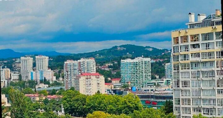 Объем ввода коммерческого жилья в Сочи резко снизился в 2025 году