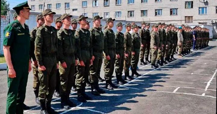 Минобороны вводит круглогодичный призыв на службу