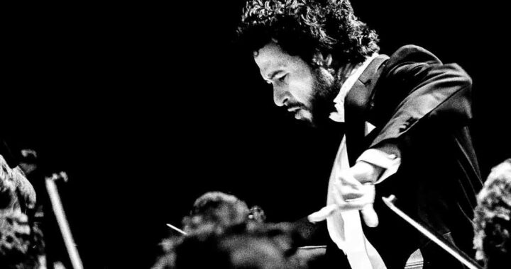 В Сочи открывается выставка фотографий ведущих дирижеров России